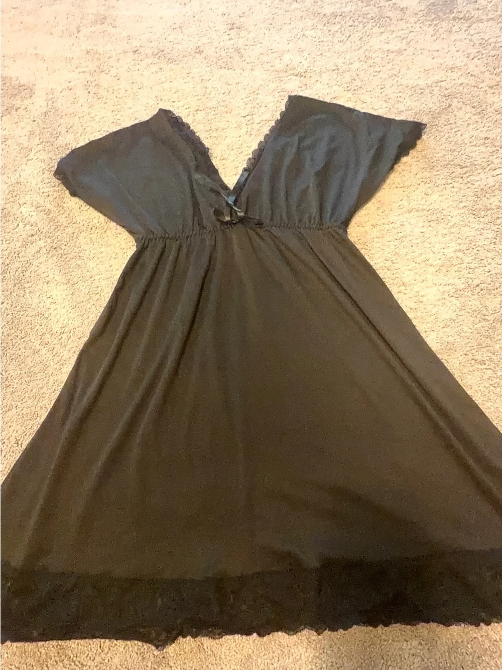 N/A feminine black